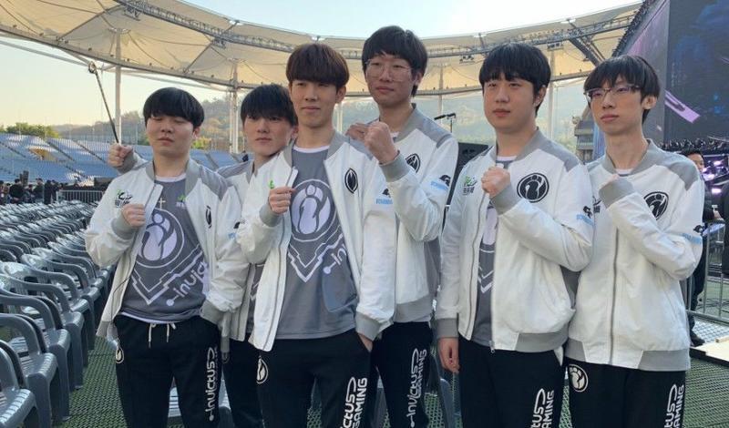 选择让他在 选择让他在