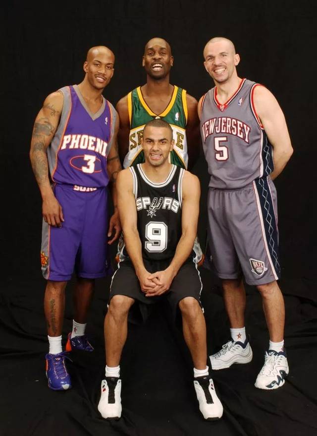 许多输球的 许多输球的